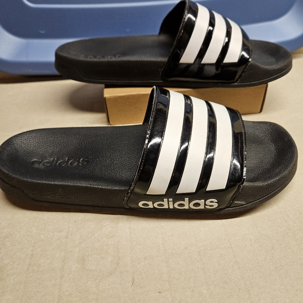 Adidas Womens Black and White Slide Sandals Size 10